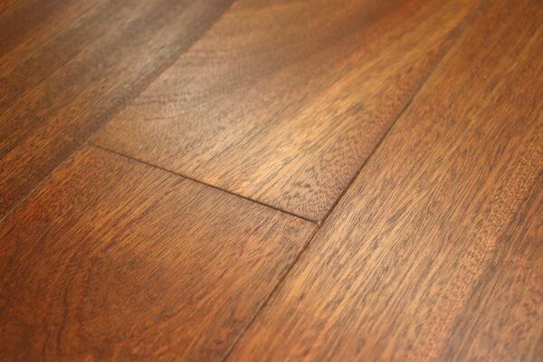 Sapele with Sepia Brown 3Finish 1