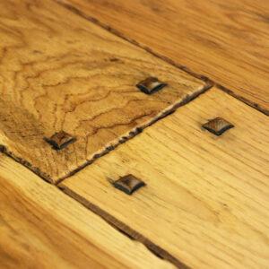 Hand Scraped Wide Plank Hickory Flooring Hand Beveled Edges Raised Pegs 2
